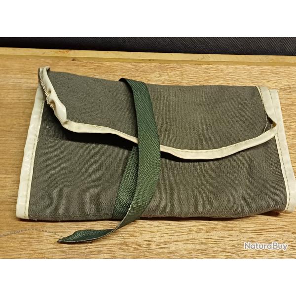 Ancienne housse militaire - trousse � outils de v�hicule