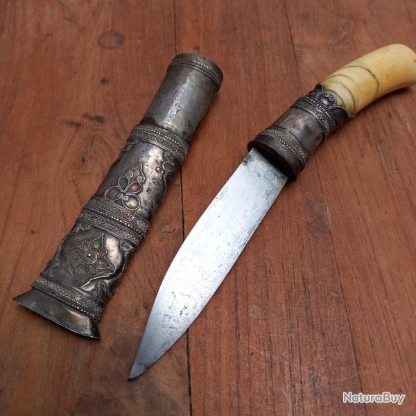 Joli Couteau DHA BIRMAN Manche en OS avec Fourreau en M�tal