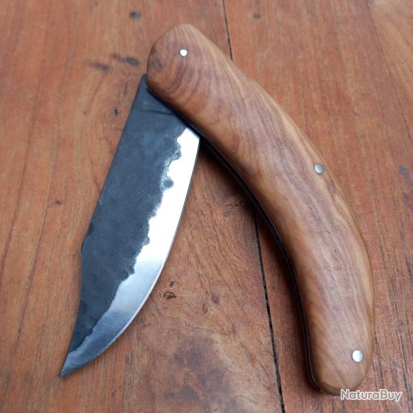 Gros Couteau ARTISANAL FORG Style BERGER  Manche en OLIVIER Poncetage