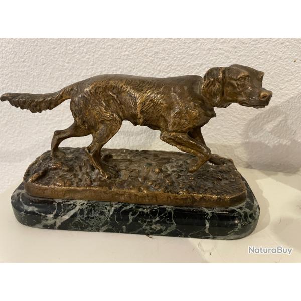 Chien de chasse bronze