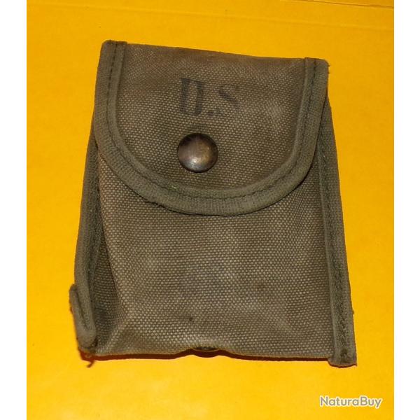 ARMEE AMERICAINE U.S : ETUI A PANSEMENT INDIVIDUEL OU POUR LA BOUSSOLE  , PERIODE1970 ENVIRON