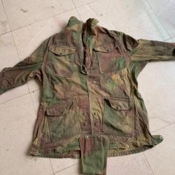 Veste Denison Smock premier type . Provient de la malle d'un ancien du 3 eme BCCP en Indochine .