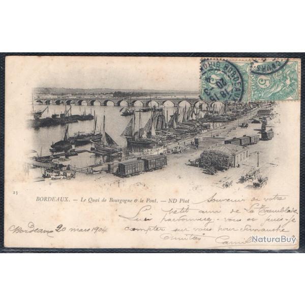 CPA - BORDEAUX - le quai de bourgogne et le Pont N� 4060