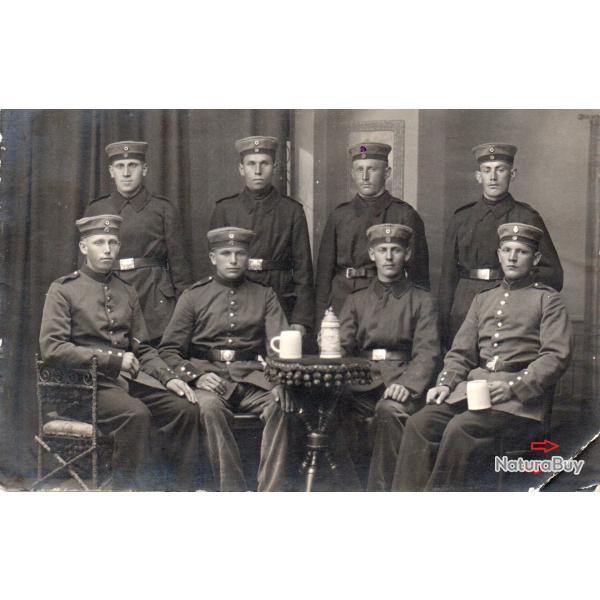 CPA -un groupe Soldat Allemand - N� 4066