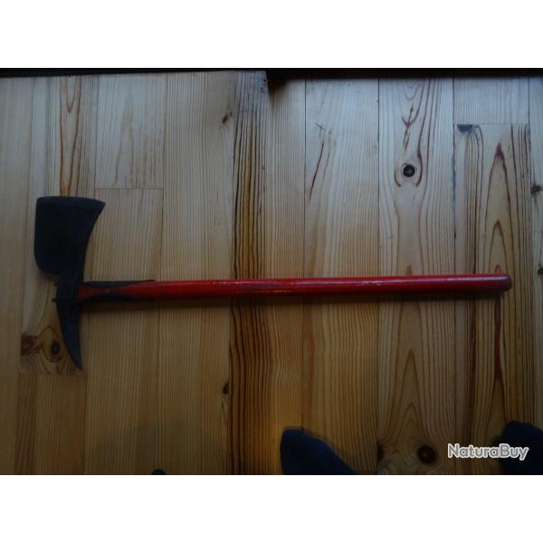 Ancienne hache pompier