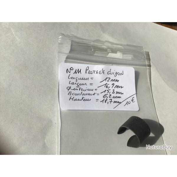 VENDU PAR LE-CUIRASSIER N 111 TUNNEL PROTGE GUIDON