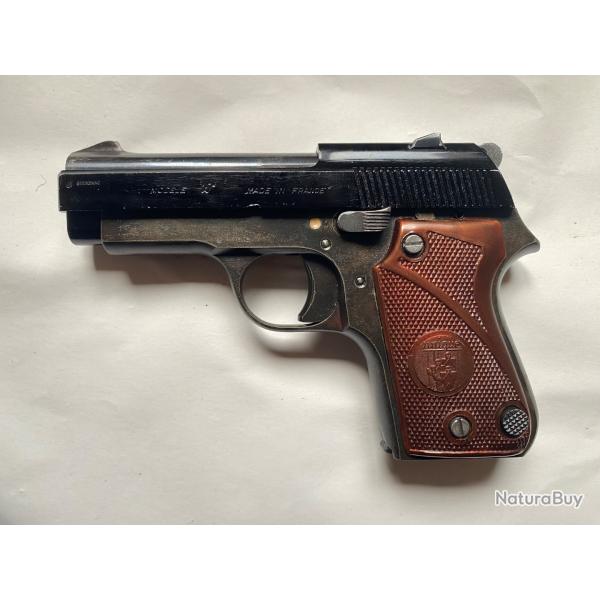 Pistolet Unique modle L 22lr