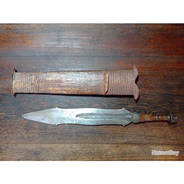 Glaive ou pe afrique - Rpublique Dmocratique du Congo - Salampasu vers 1920 - BE