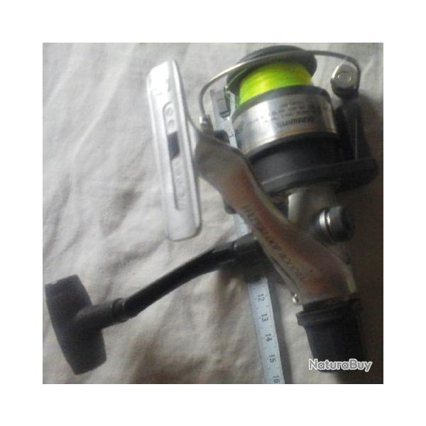 Moulinet Shimano rare (Hyperloop 4000rA) avec grosse manivelle pour le combat. Couleur bleu et gris