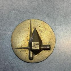 M&eacute;daille de table "Solacy" sign&eacute;e Grinberg - Bronze