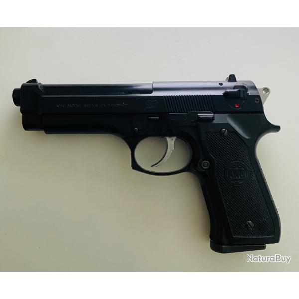 KWC Model M92FS . A gaz, culasse mobile. Air soft ann�es 90.