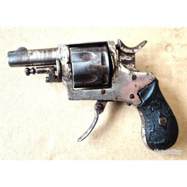 Revolver Bulldog, calibre 320  poudre noire.