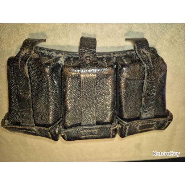 Cartouchiere militaire non dat�e.