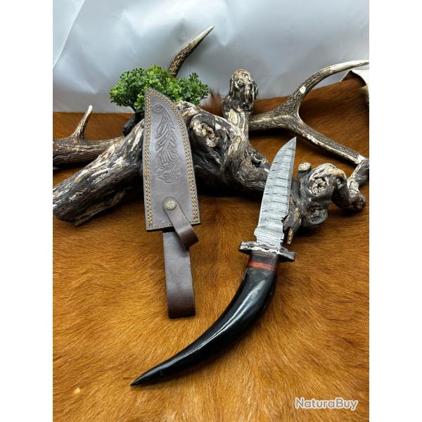 Couteau Bowie RIE EDGE lame acier damas 256couches : manche en corne de blier ref NB166