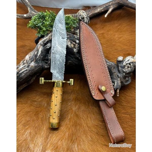 Couteau Bowie RITE EDGE lame damas 256couches manche bois noyer cloute ref NB01