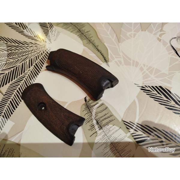 Authentiques plaquettes pour revolver 1892 fran�ais