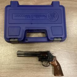 Smith & Wesson mod&egrave;le 586-8 calibre 357 mag