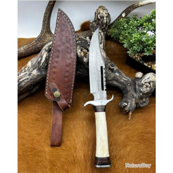 Couteau type Bowie de chez RITE EDGE lame en acier damas 256 couches manche os NO46