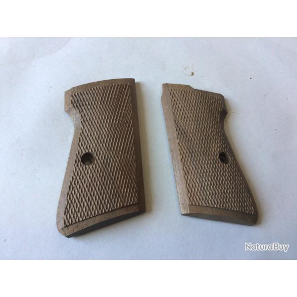 VENDU PAR LE-CUIRASSIER N� 4 PAIRE DE PLAQUETTES POUR PISTOLET WALTHER PP
