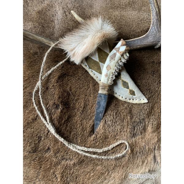 couteau amrindien d'artisan / manche mchoire de cerf / lame acier carbone 1095