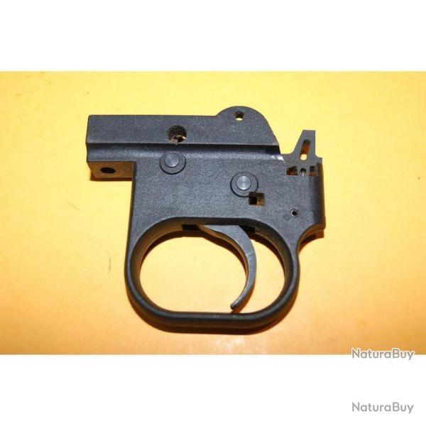 sous garde plastique fusil MOSSBERG 395 GOOSE GUN - VENDU PAR JEPERCUTE (d7n13)