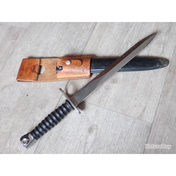 w 125792 Ba�onnette Suisse FASS 57 + porte fourreau