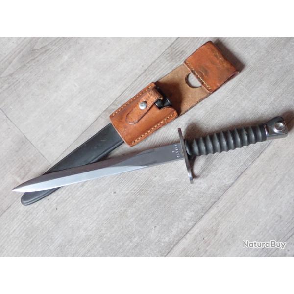 V 359393 Ba�onnette Suisse FASS 57 + porte fourreau