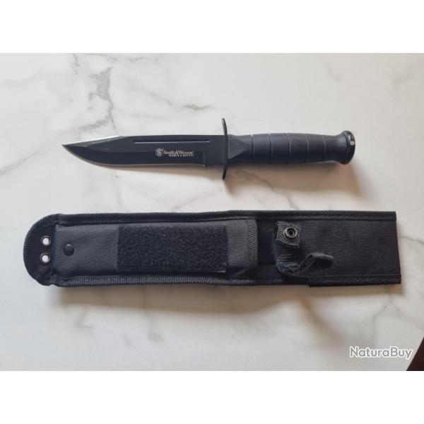 Couteau Smith and Wesson