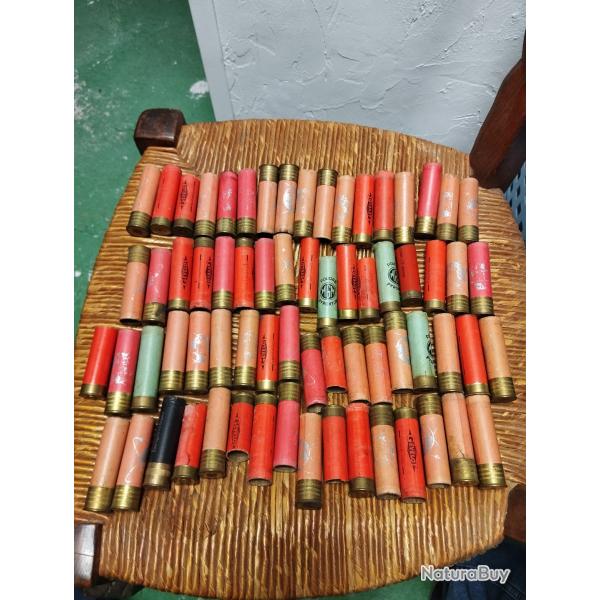 Vieilles douilles en carton de calibre 20.