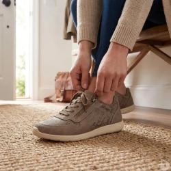 Baskets beige &agrave; lacets et zip lat&eacute;ral du 37 au 41