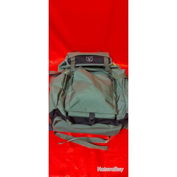 Sac a dos riserva 30 L avec porte carabine et housse de pluie