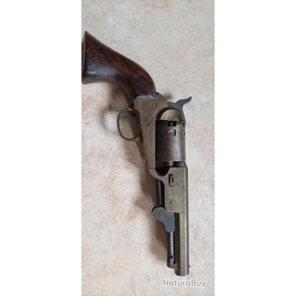 Colt 1851 d'poque