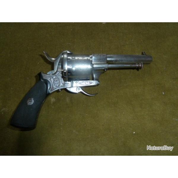 revolver  broche