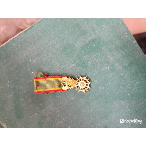 M�daille miniature a identifier