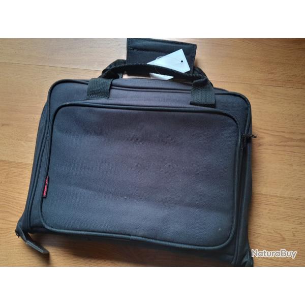 Housse ; tui  arme de poing  luxe Akah