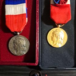 M&eacute;dailles Fran&ccedil;aises Honneur et Travail