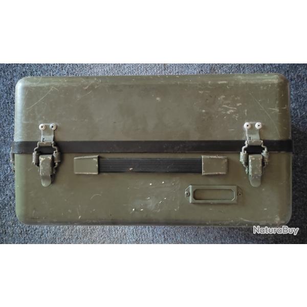 Caisse pour transport mat�riel arm�e