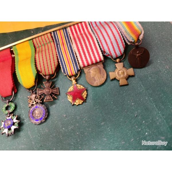 Barrette de m�dailles miniatures