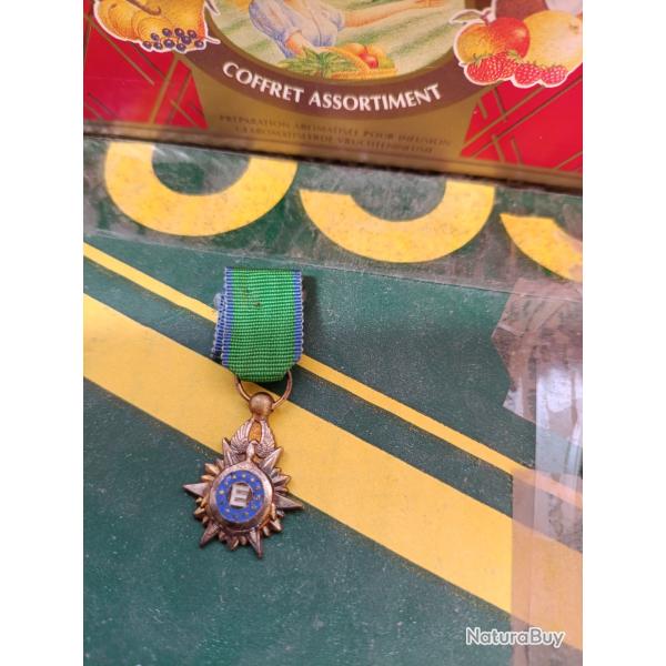 r�duction m�daille d'anciens combattants europ�ens