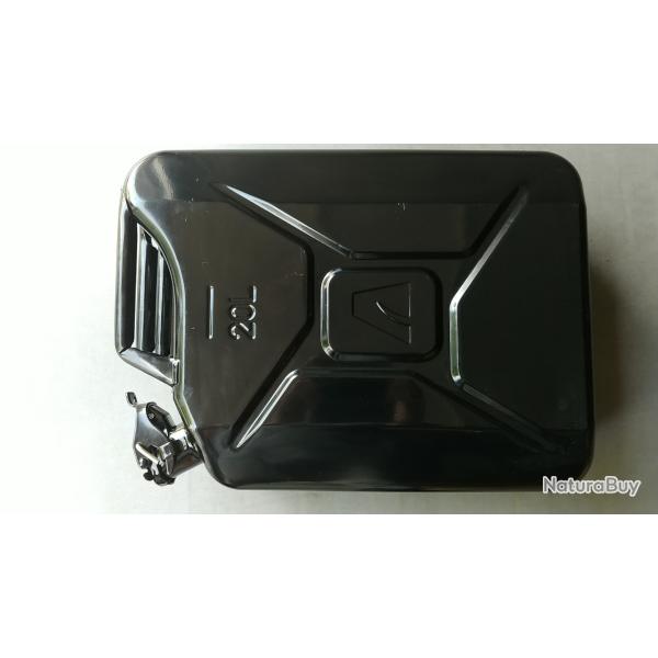 JERRICAN 20 litres - Type U.S.ARMY - M�tal noir trait� anti-rouille - Remise en mains propres