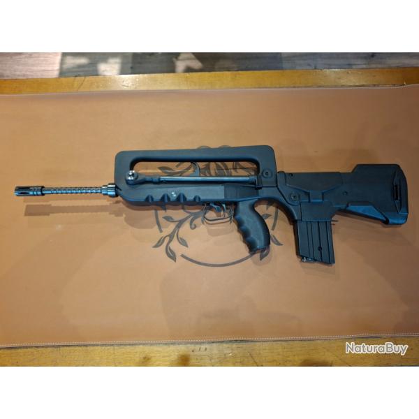 Unique F11 FAMAS 22lr