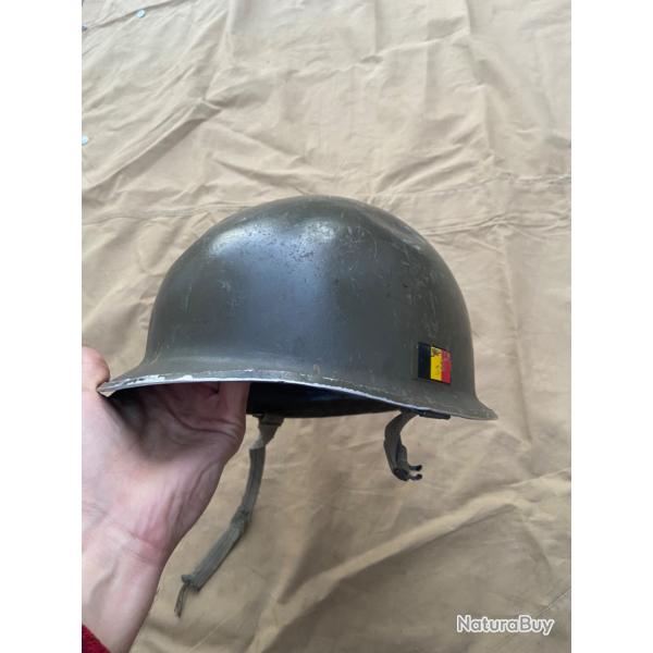 Casque belge coque US apr�s guerre 1950