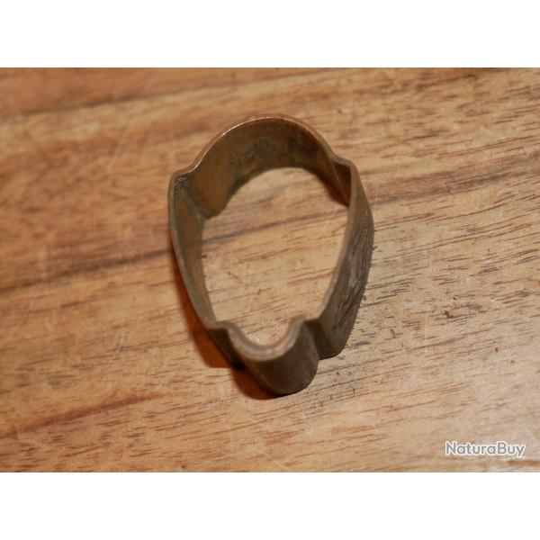 Embouchoir d�cor� de carabine ancienne avec canal de baguette