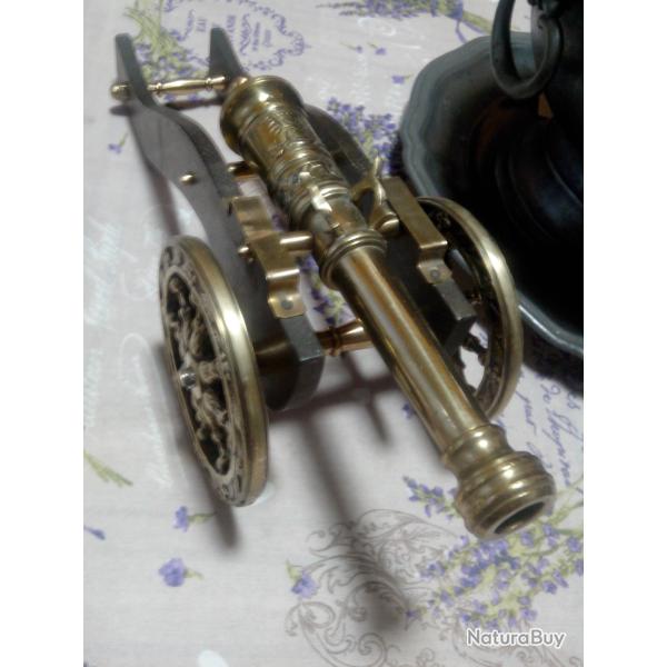 Ancien canon d'artillerie de Gribeauval