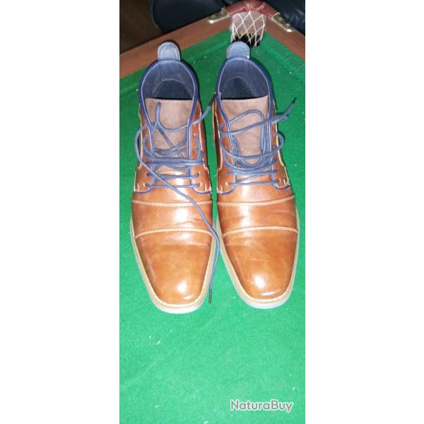 Paire de bottines T40 marque Ken