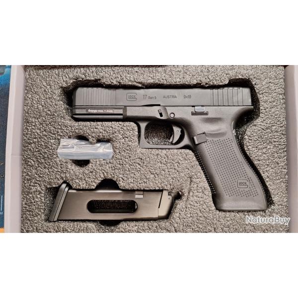 Pistolet Glock 17 Gen5 MOS Co2 Blowback Noir Airsoft Umarex "Pack pr�t � tirer" Cal. BBs 6mm CO2