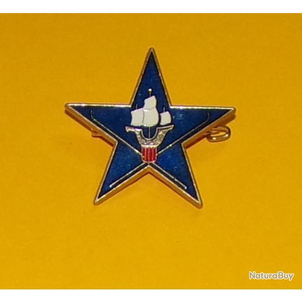 43� R�giment d'Infanterie Alpine, Etoile S.E.S, retirage opaque , �toile bleue � une nef au-dessus d