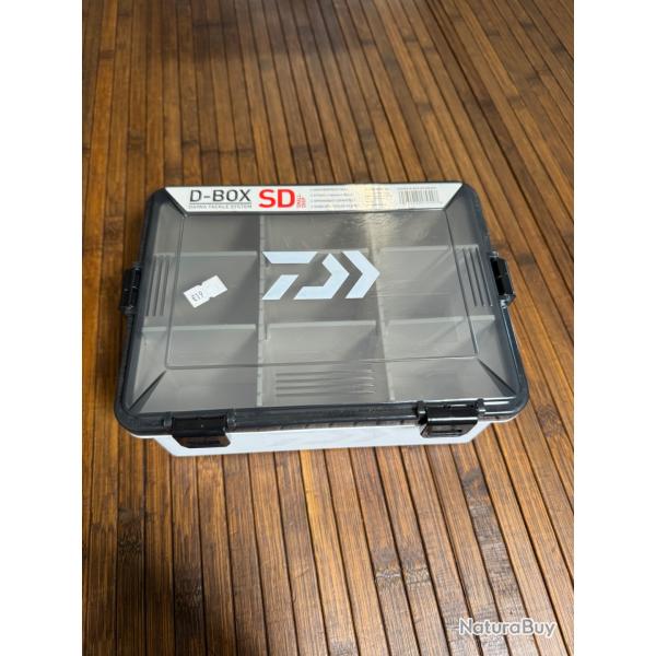 Boite modulable et �tanche Daiwa D-Box Smoke Tacklebox