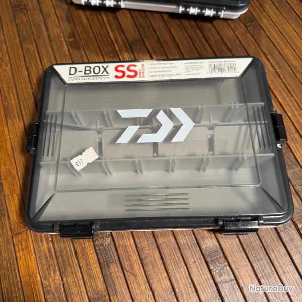 Boite modulable et �tanche Daiwa D-Box Smoke Tacklebox SS