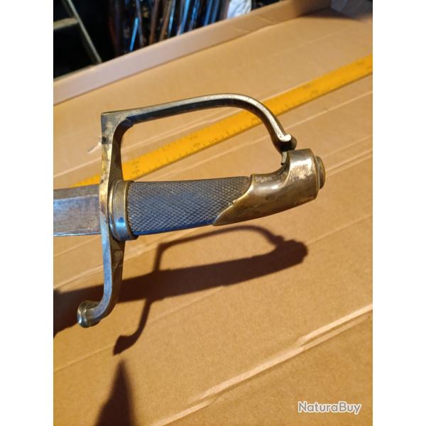 Sabre de cavalerie ancien